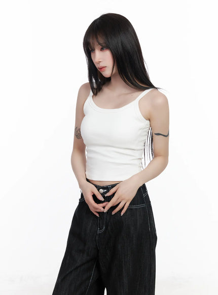 padded-sleeveless-top-cf523
