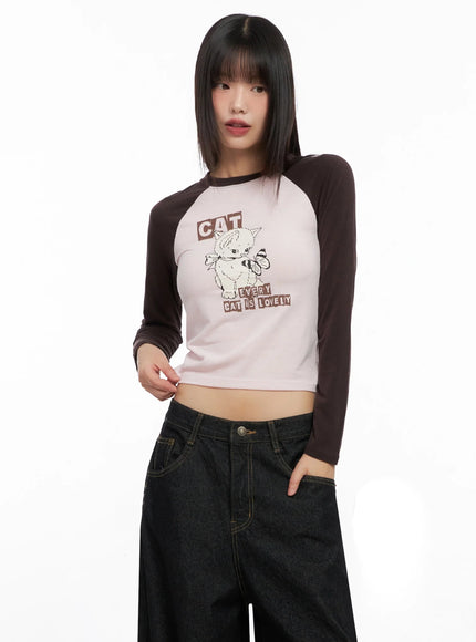 cat-graphic-raglan-top-in503