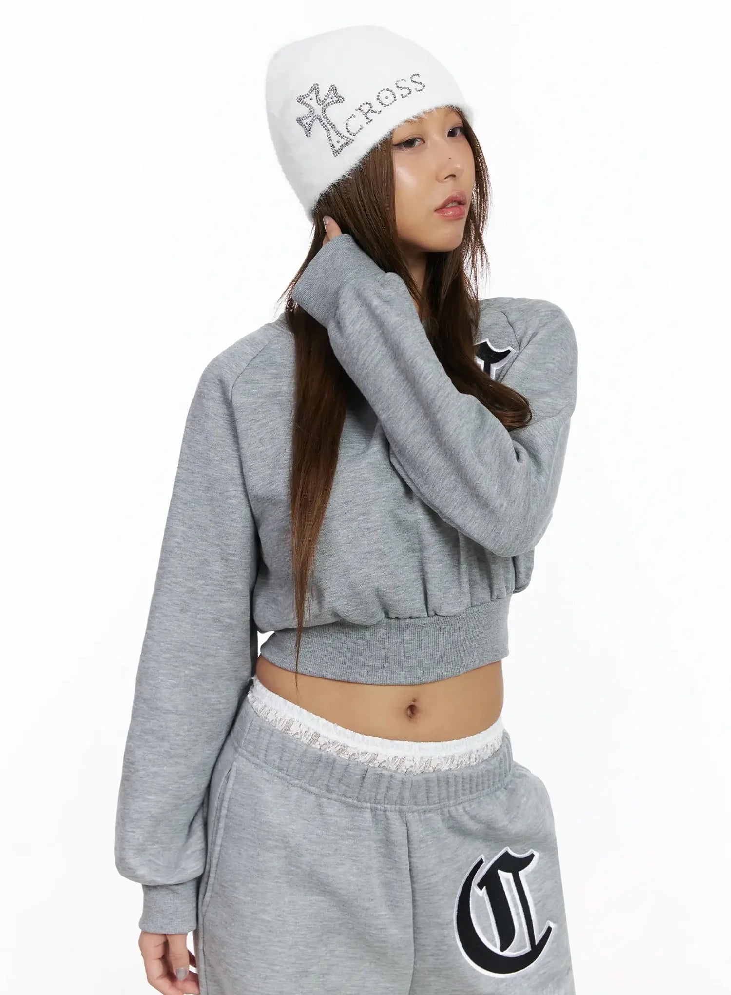 cozy-cross-beanie-in528