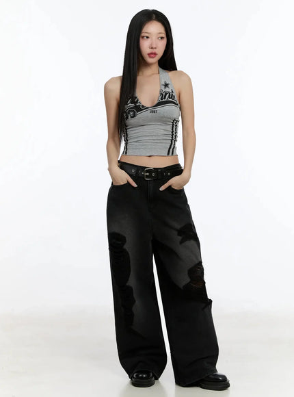 padded-graphic-print-halter-top-im513