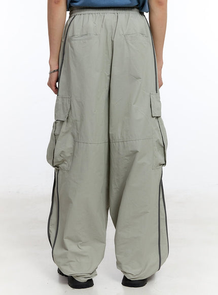 men-s-cargo-balloon-fit-windbreaker-pants-iy530
