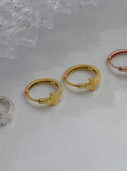 bishop-cross-snap-earrings-iu506 / Gold