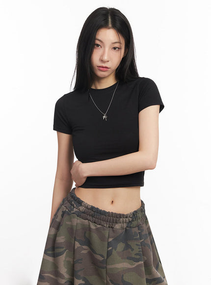 essential-cotton-crop-top-iy529