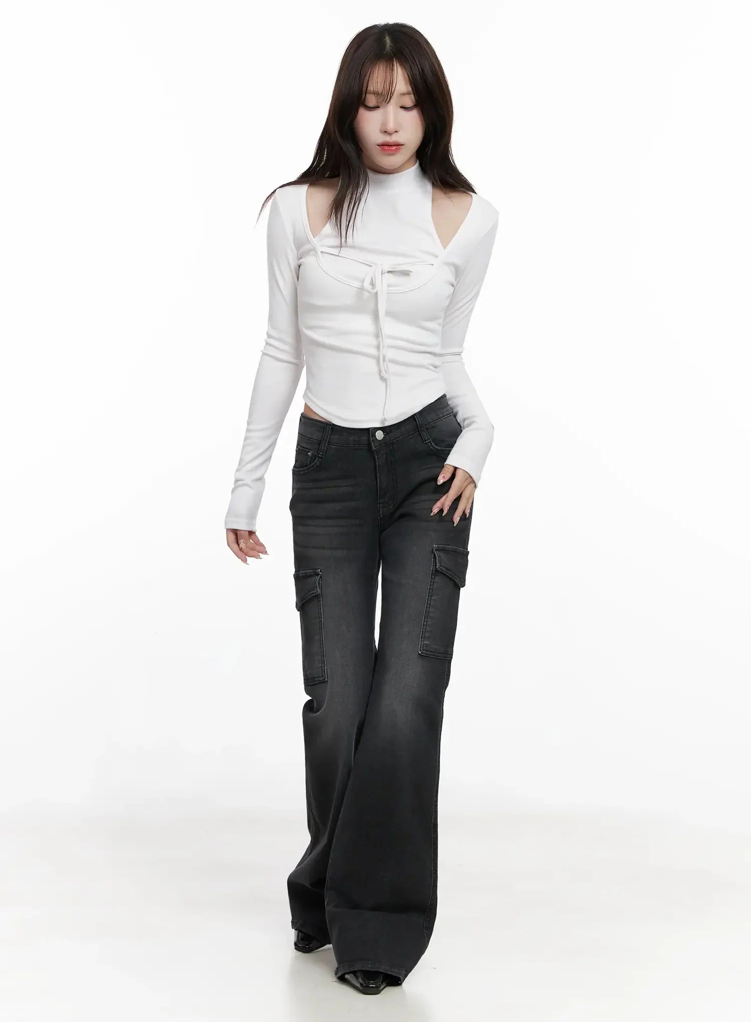 seowon-black-cargo-low-rise-bootcut-jeans-in514