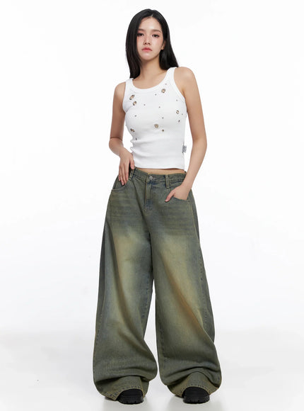 ribbed-eyelet-slim-fit-tank-top-is525