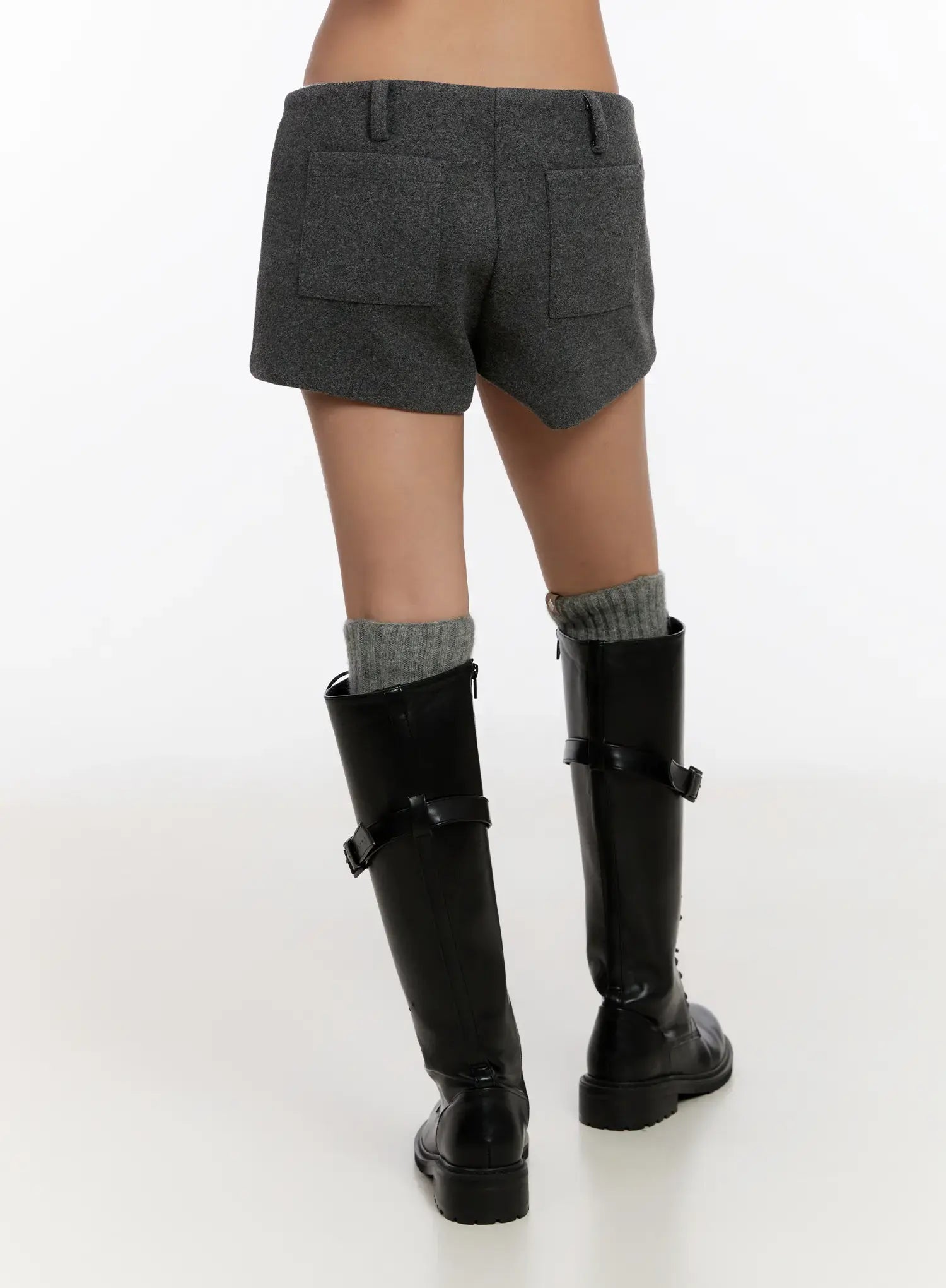 low-rise-wool-blended-shorts-cn527