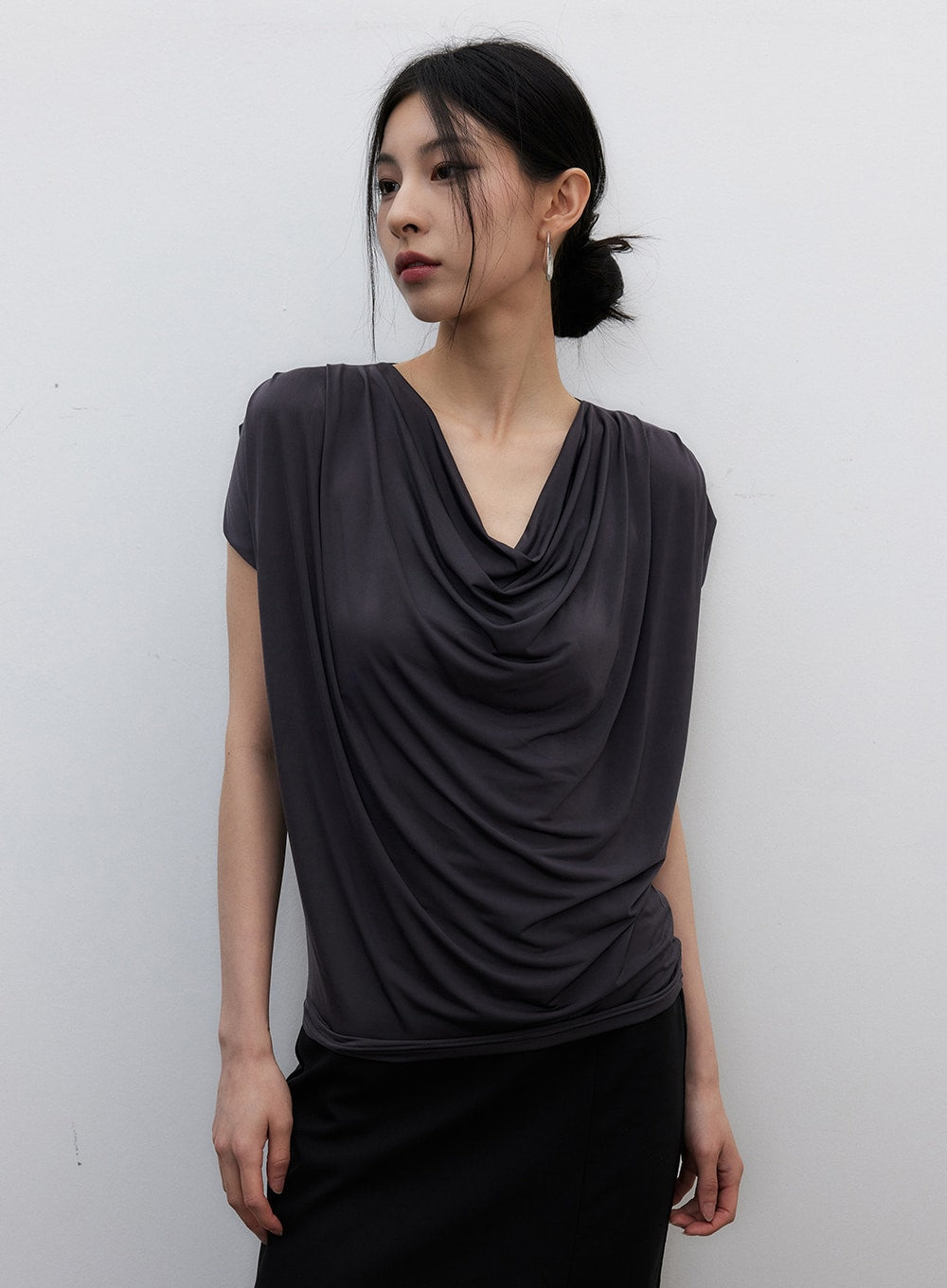 sleeveless-blouse-iy326