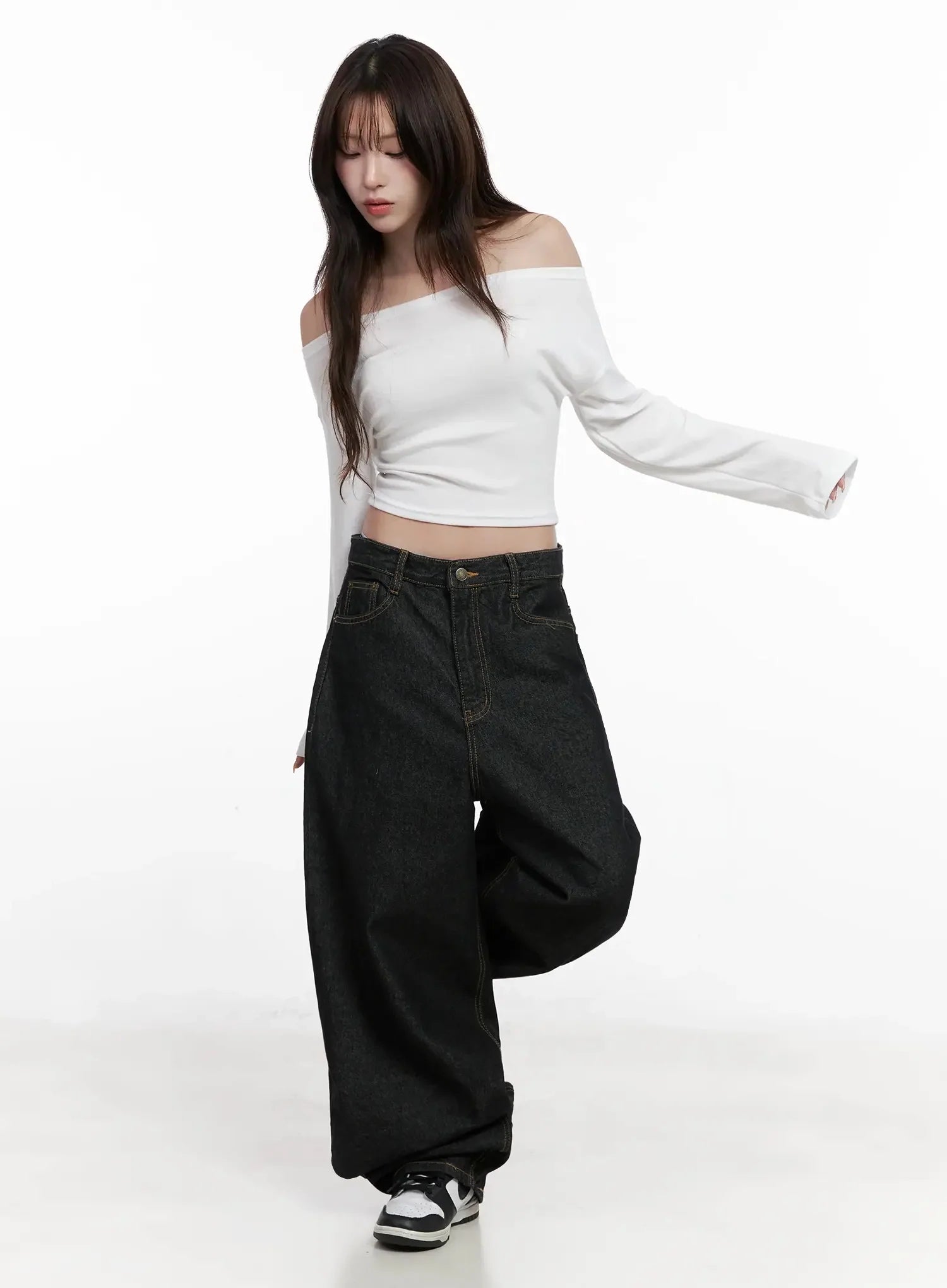 halo-wide-leg-stitch-detail-jeans-in514