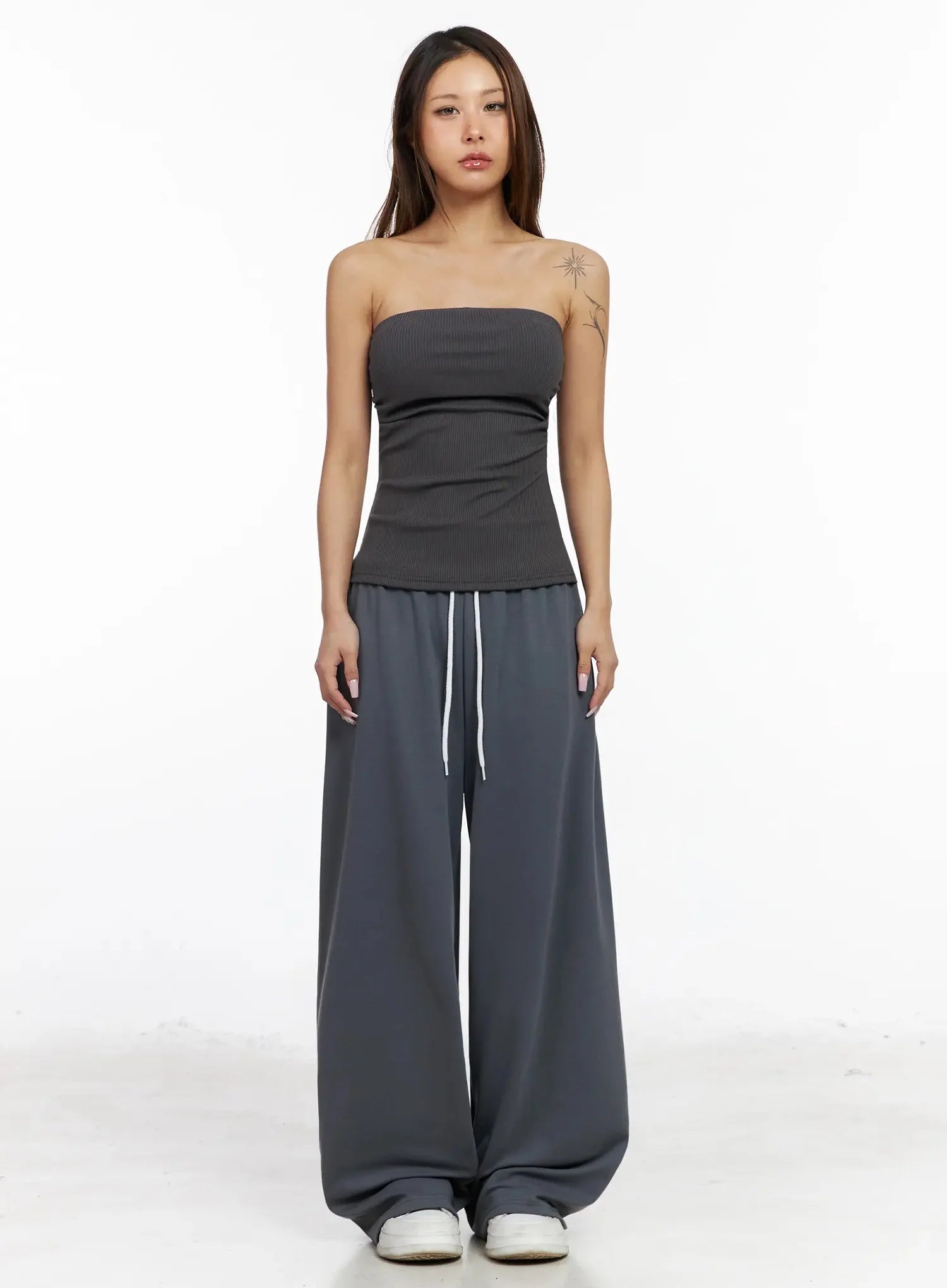 layered-wide-leg-sweatpants-iy504