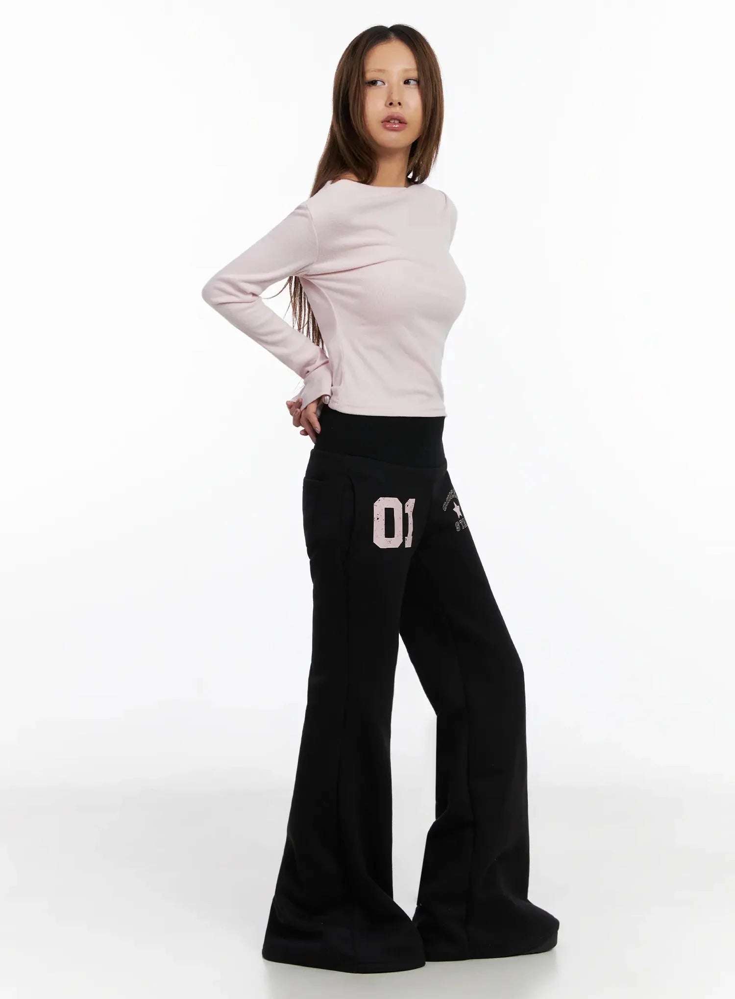 Graphic Bootcut Pants IN528