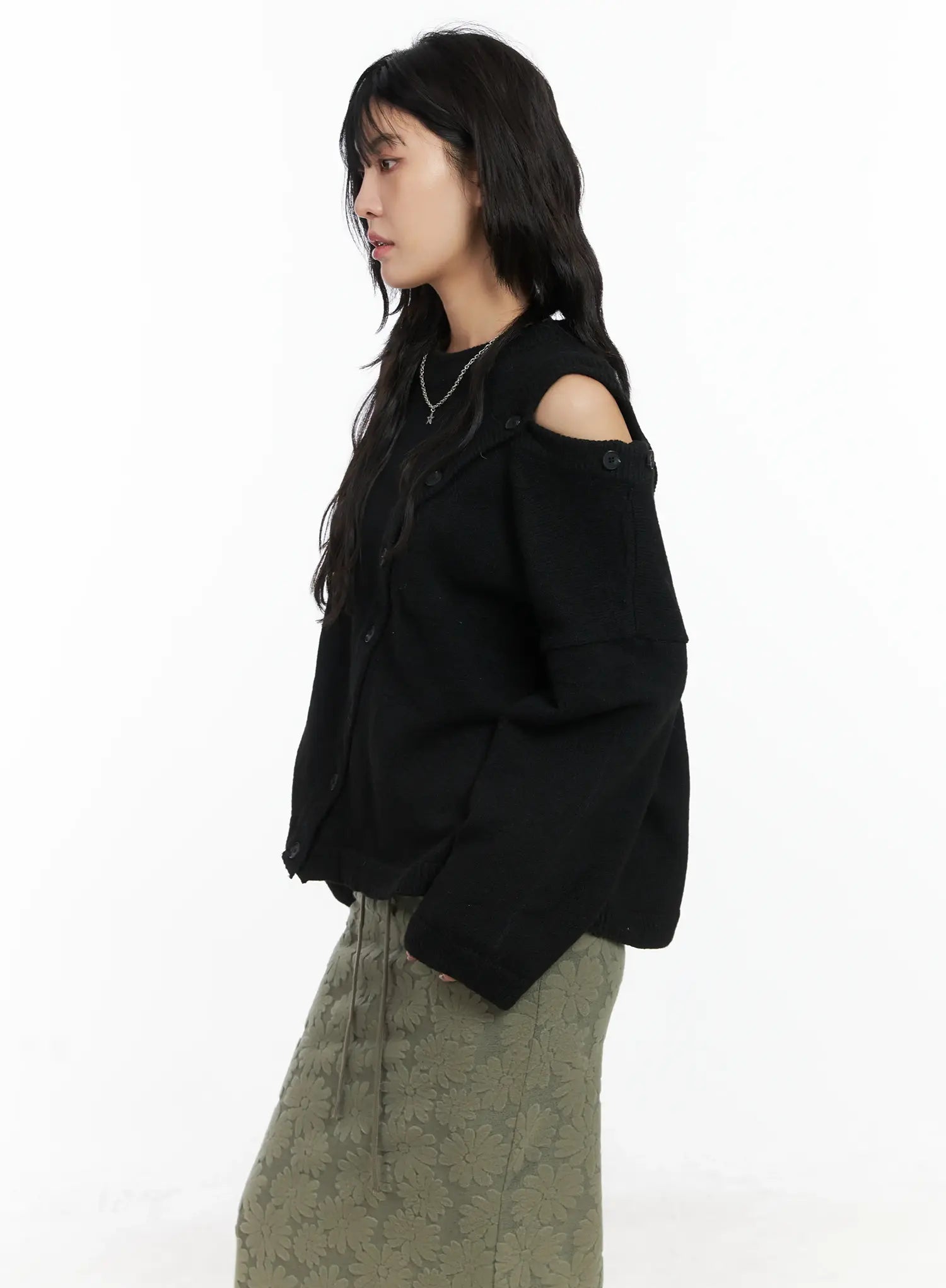 loose-buttoned-knit-sweater-cn528