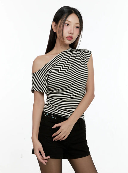 Striped Asymmetric Off-Shoulder Tee CG501