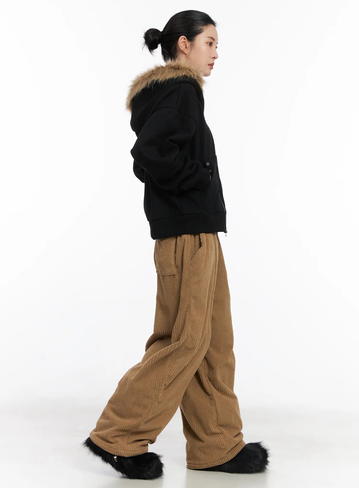 trimmed-zip-up-hoodie-cd505