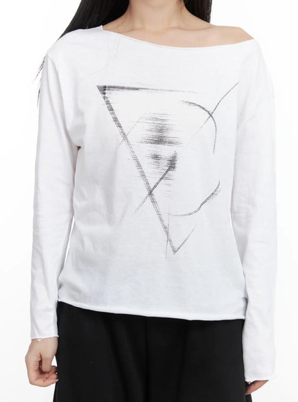 casual-relaxed-neck-graphic-long-sleeve-tee-cd530
