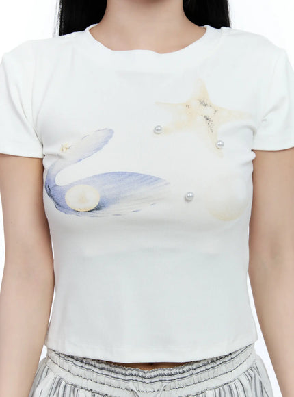 river-graphic-crop-top-cl530