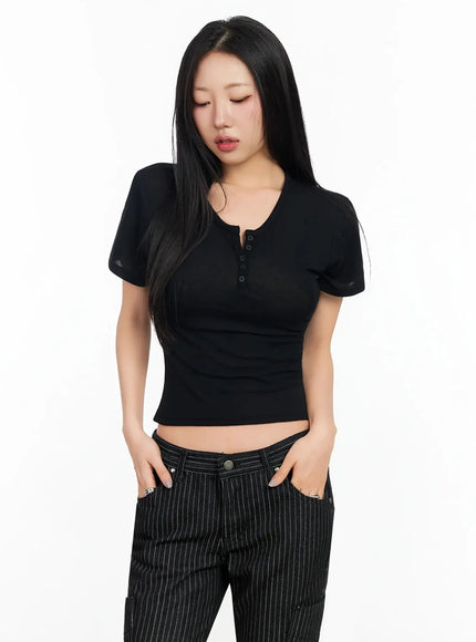 buttoned-slim-fit-t-shirt-ca513