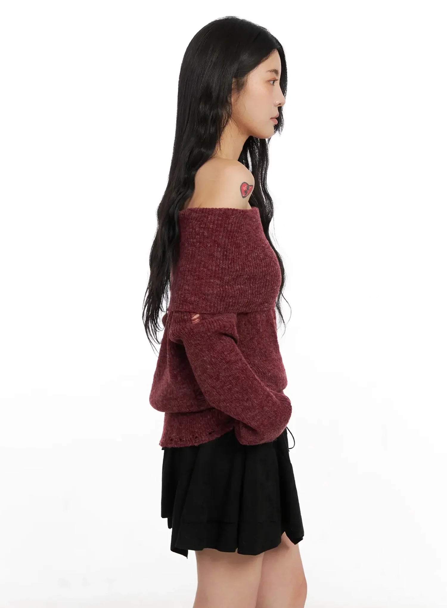 distressed-off-shoulder-sweater-in528