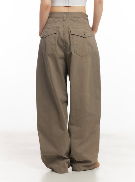 solid-pocketed-wide-fit-trousers-ca523