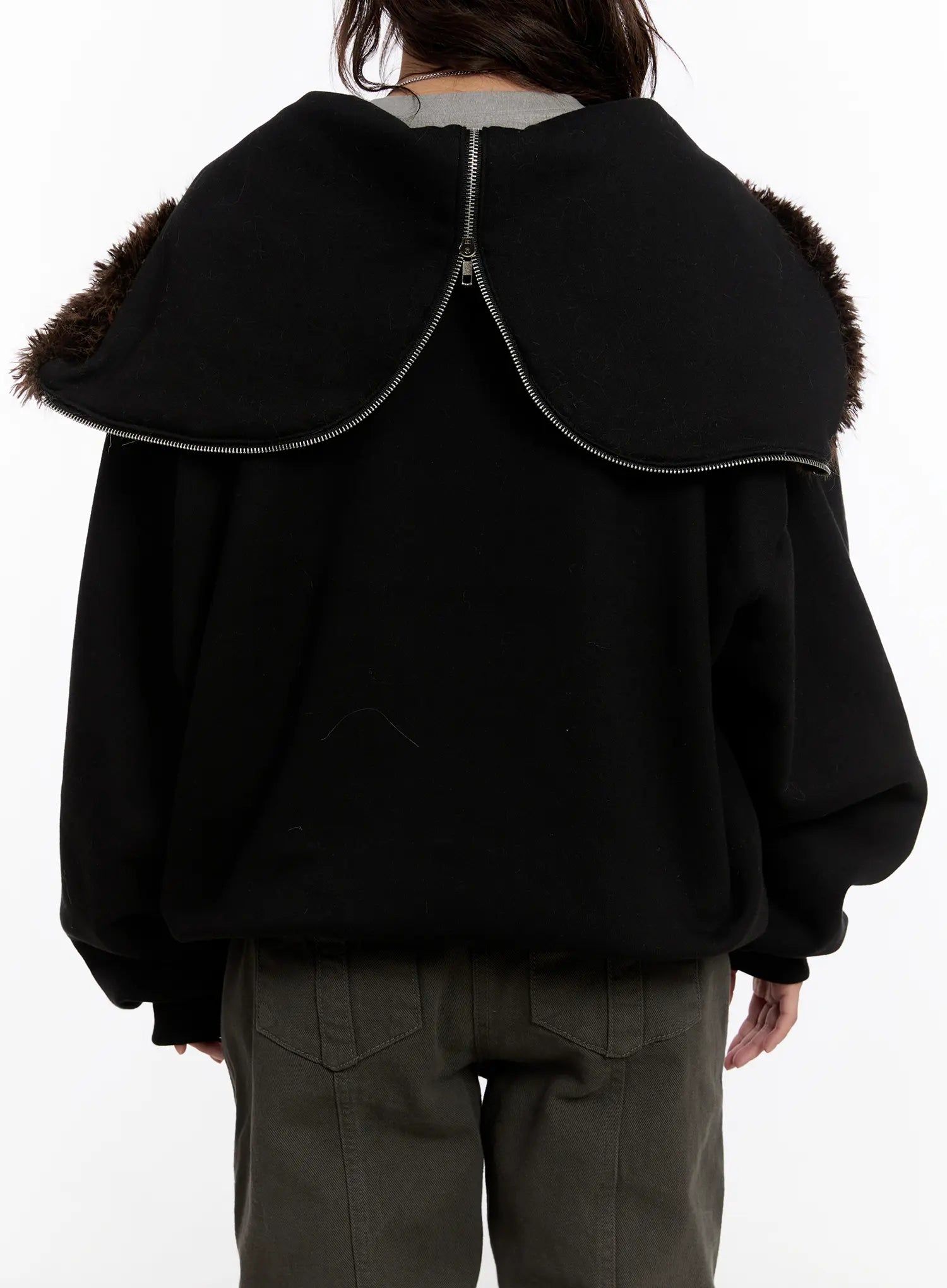 oversized-graphic-faux-fur-zip-hoodie-cn527