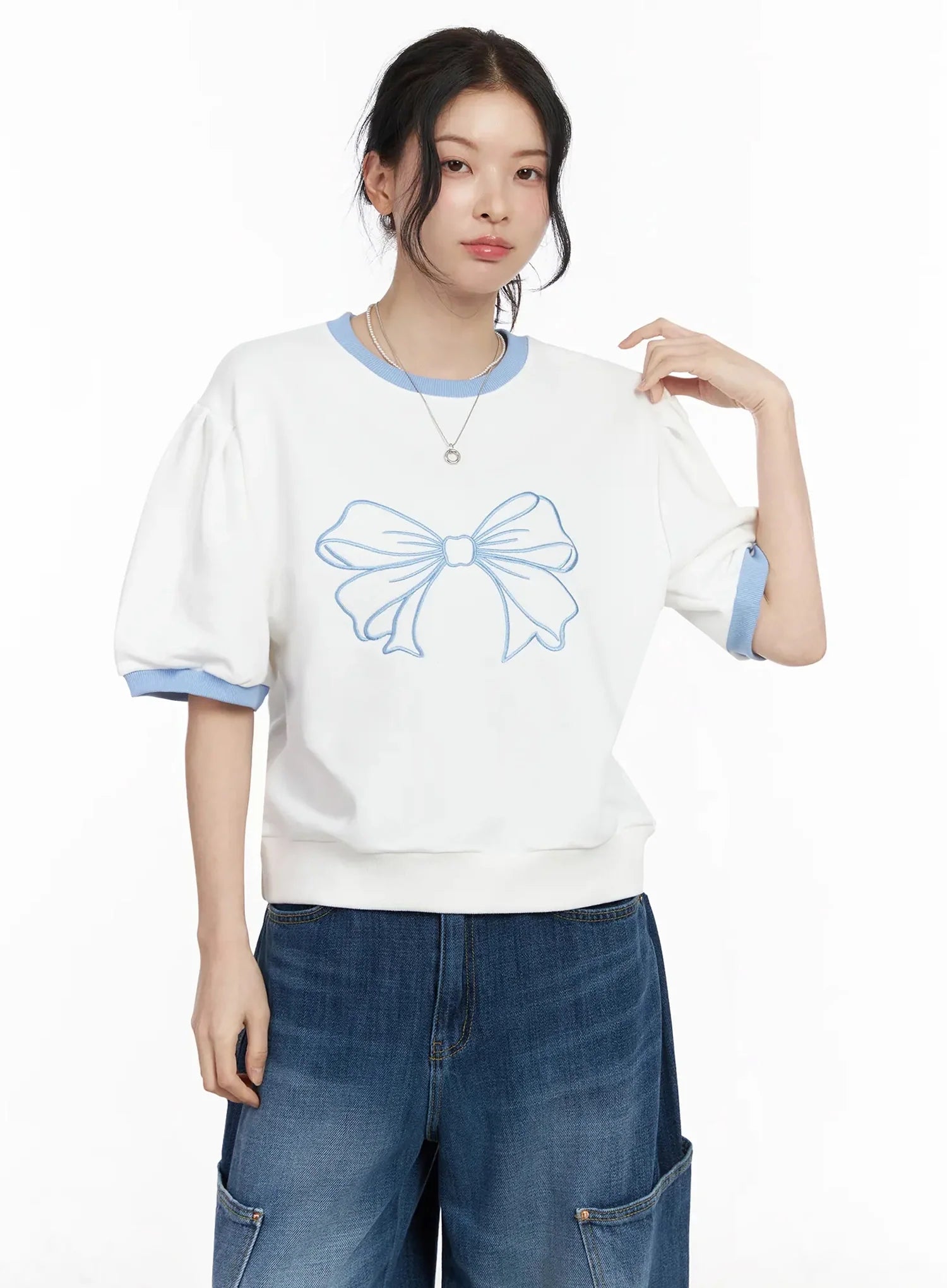 ribbon-embroidered-short-sleeve-top-iy511