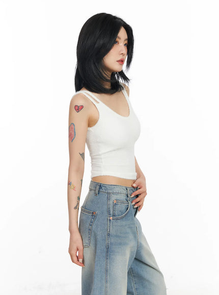 angora-blend-sleeveless-top-cj523