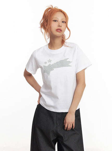 graphic-star-crop-top-ia515