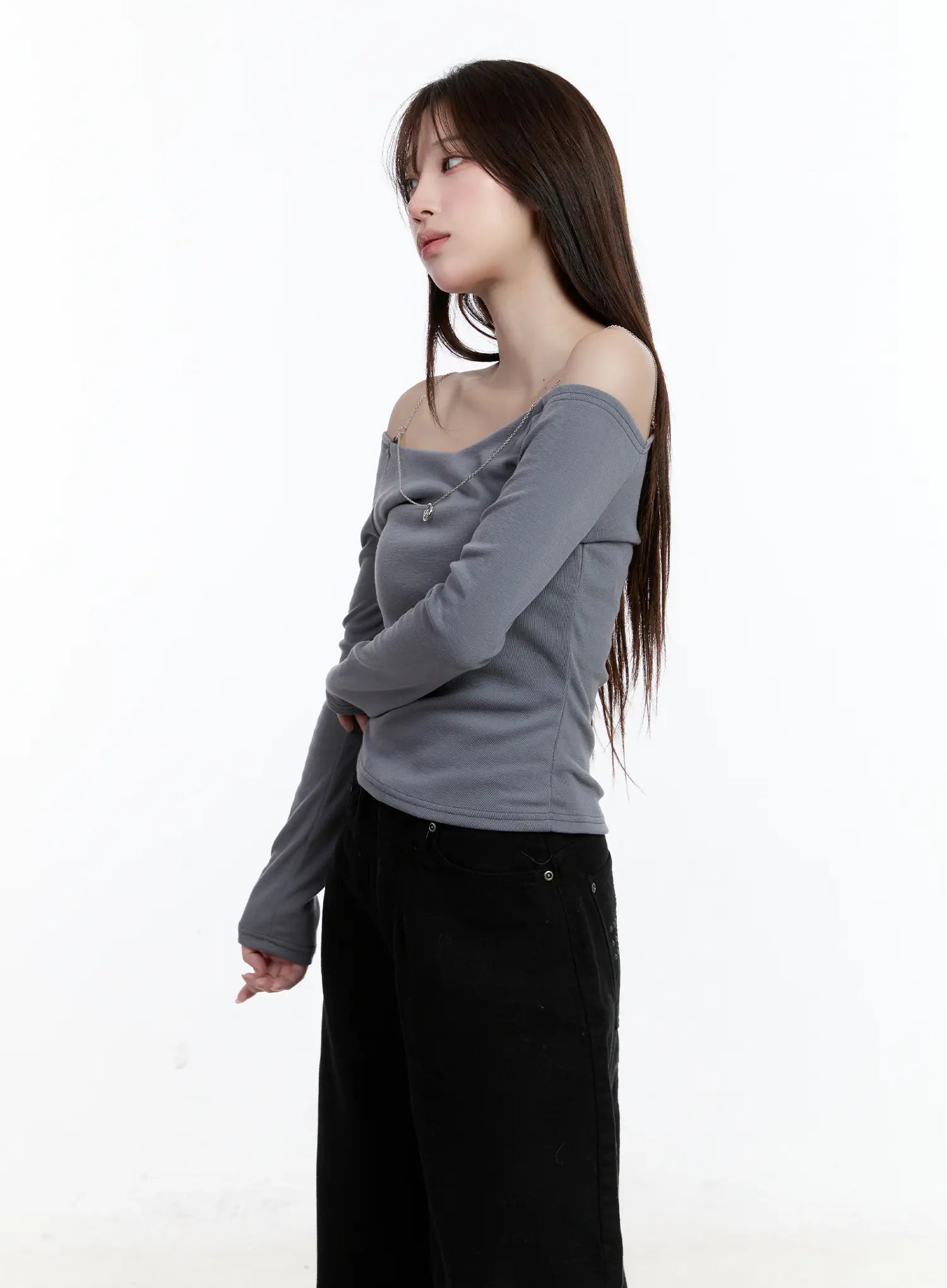 chic-chain-strap-off-shoulder-top-cn525