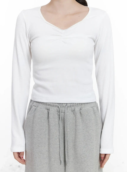 shirring-heart-neck-long-sleeve-top-cj527