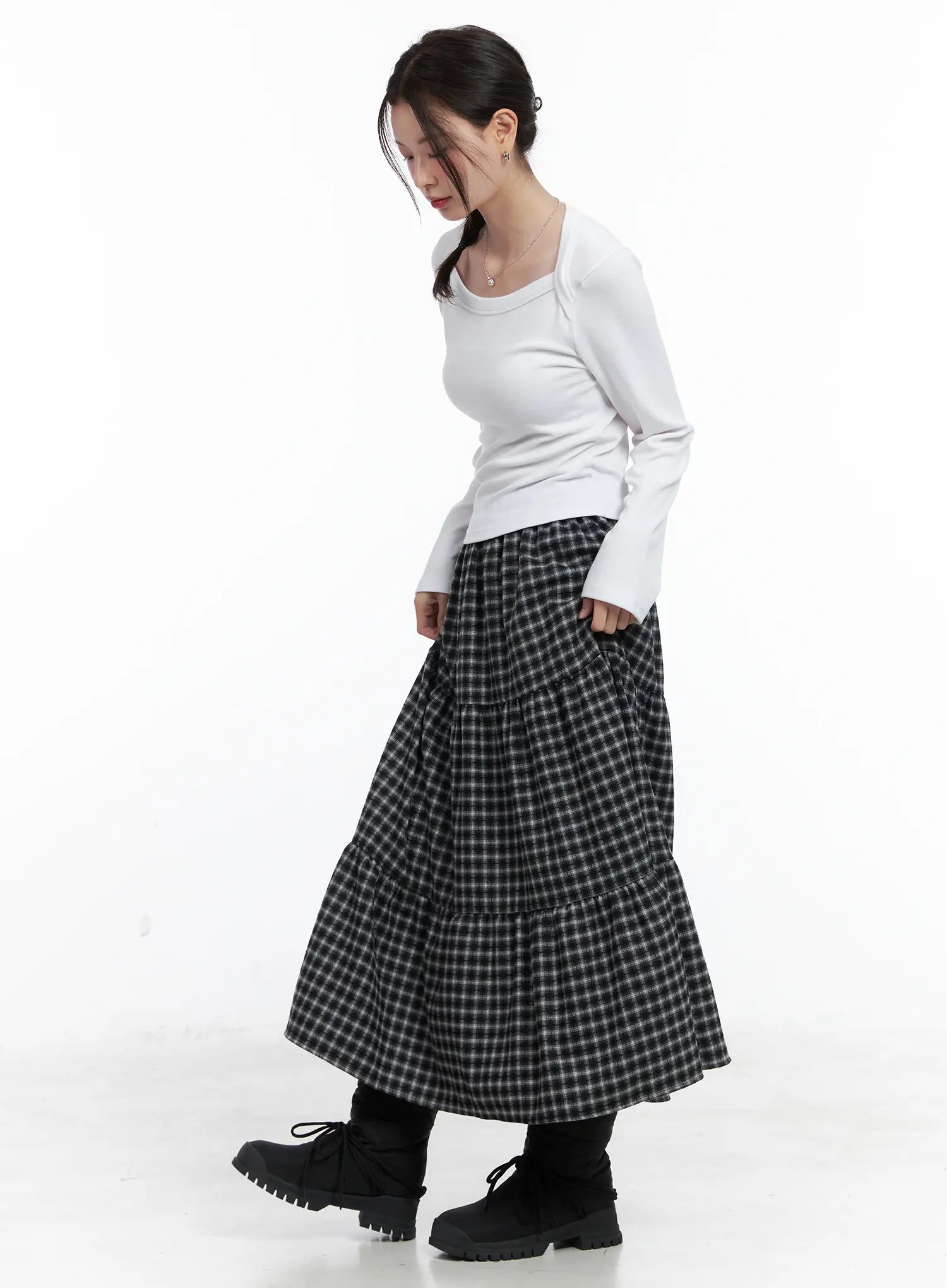 scoop-neck-cutout-long-sleeve-top-cn519