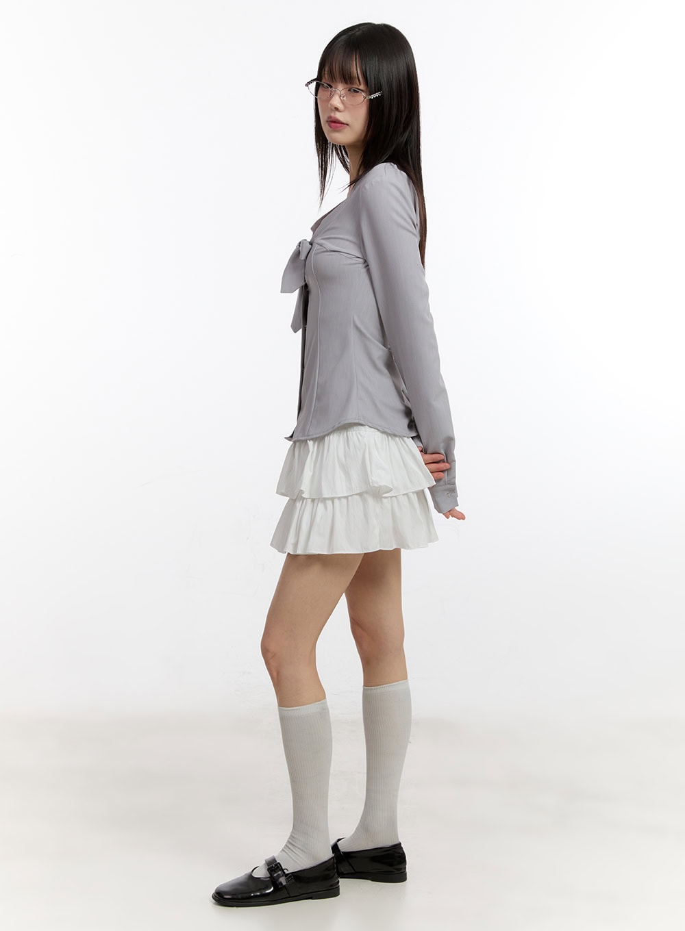 ribbon-tie-v-neck-blouse-top-ca509