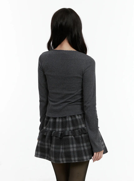 slim-fit-shirred-long-sleeve-top-cd514