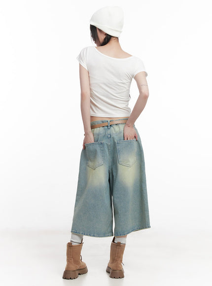 slim-fit-graphic-top-cu505