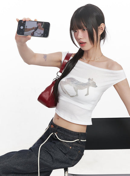 cute-animal-print-graphic-off-shoulder-crop-top-cy521