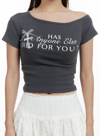 graphic-boat-neck-crop-t-shirt-cl431