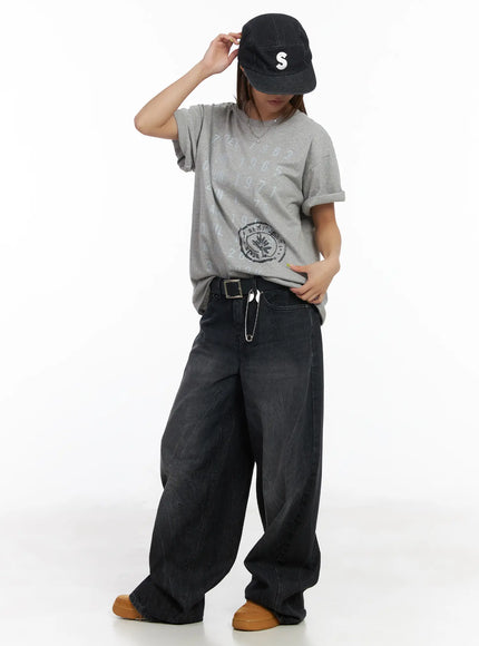 Graphic Date Print T-Shirt CM520