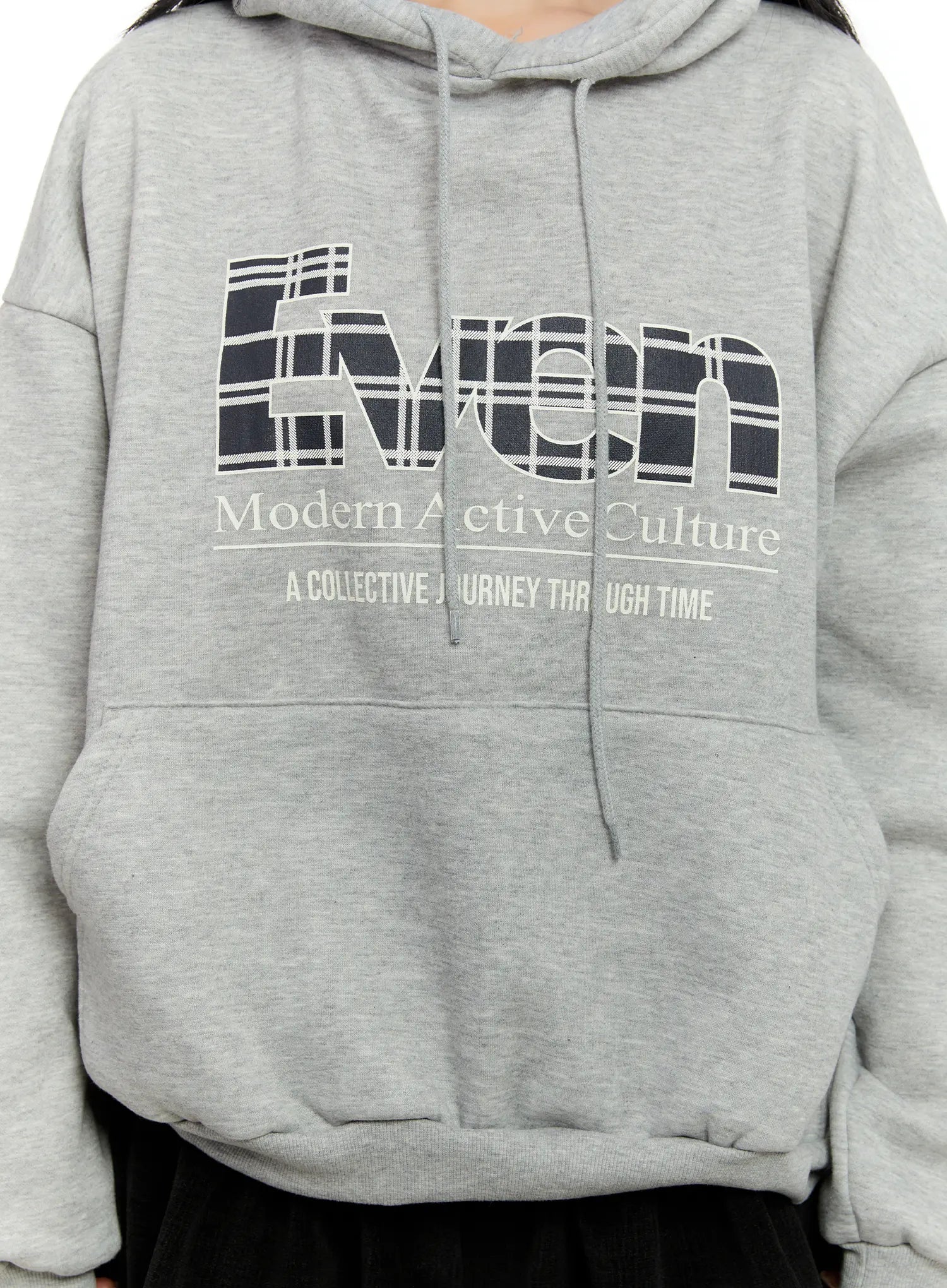 cozy-graphic-hoodie-cn506