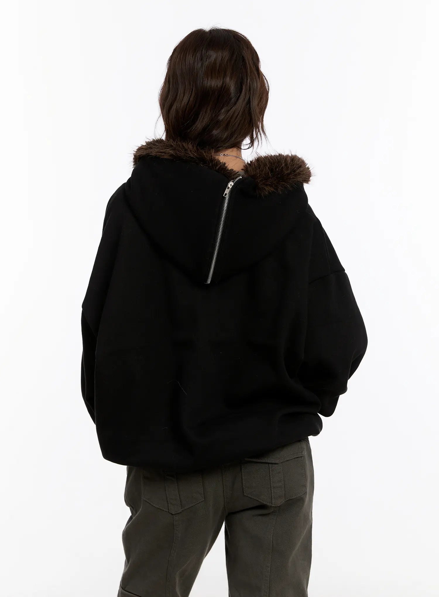 oversized-graphic-faux-fur-zip-hoodie-cn527