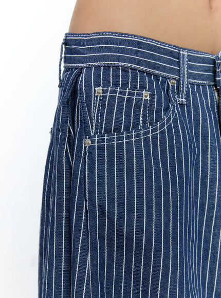 striped-wide-leg-relaxed-pants-cl530