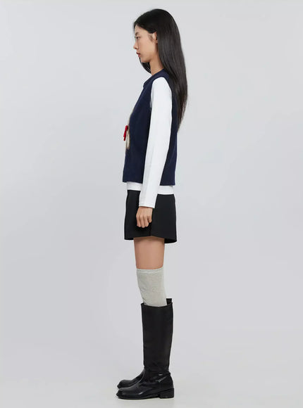 modern-pintuck-tailored-shorts-in507