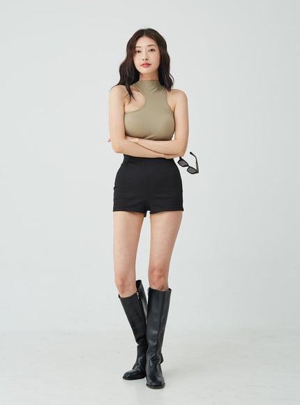 Line High Waist Half Pants IU26