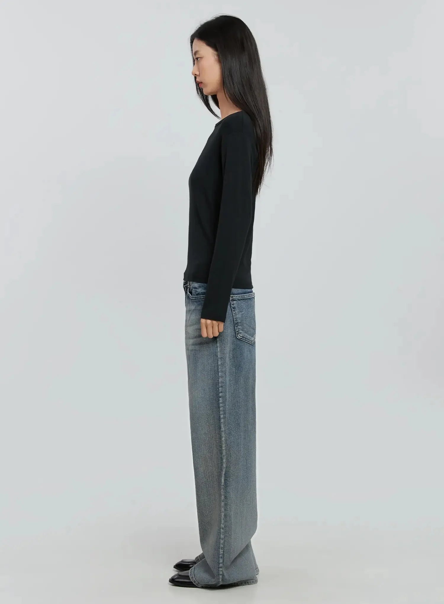 Amora Vintage Washed Wide-leg Jeans IO530