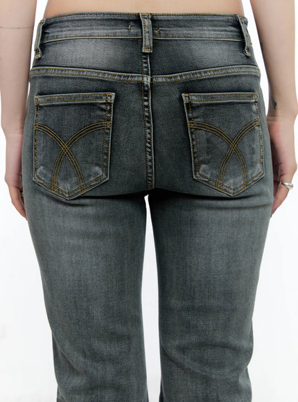 judith-washed-bootcut-jeans-cn517