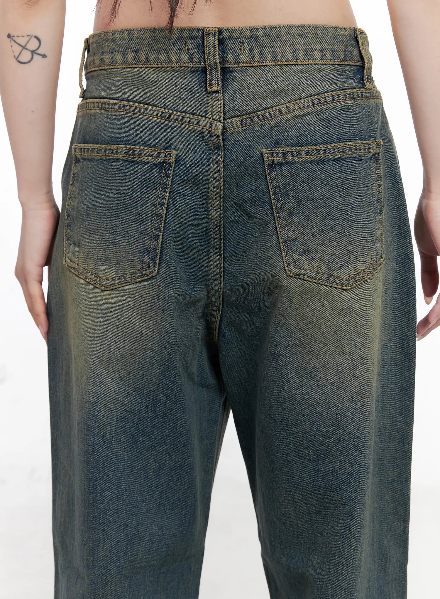 Shelby Vintage Washed Wide-Leg Jeans CO520