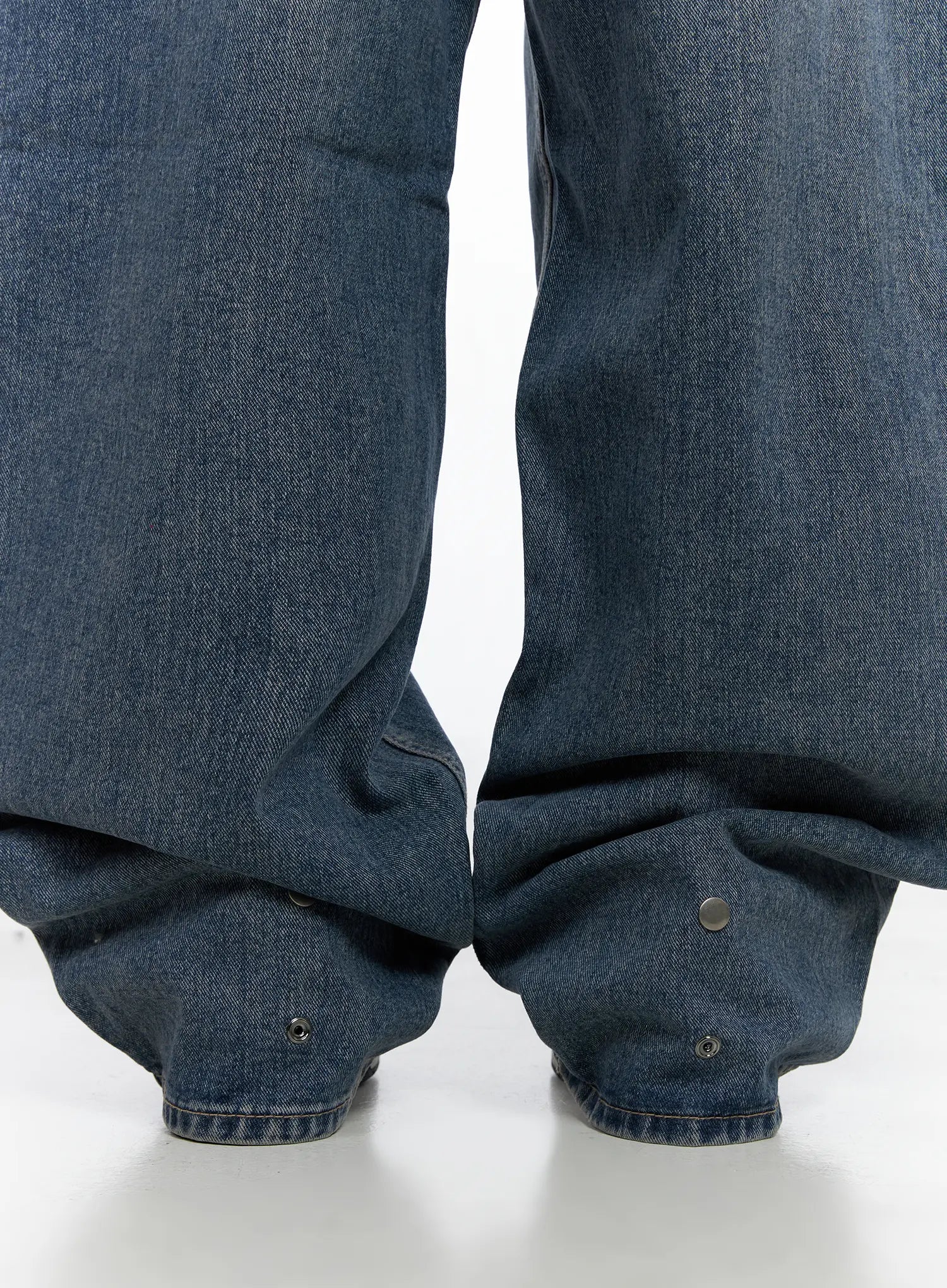 Laney Washed Wide-Leg Jeans CO520