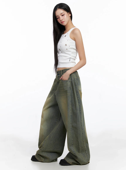 ribbed-eyelet-slim-fit-tank-top-is525