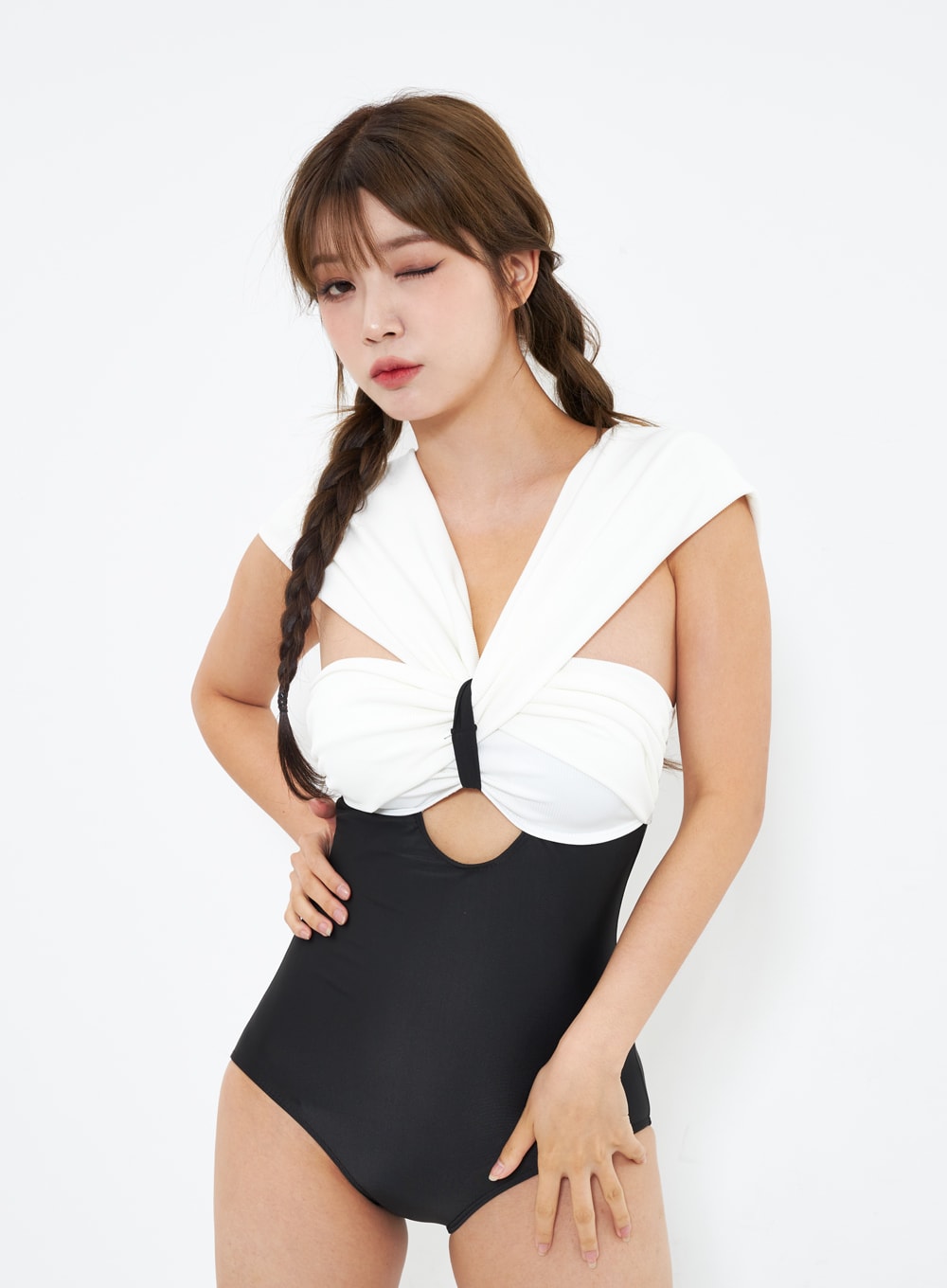 twisted-bust-swimsuit-iu302