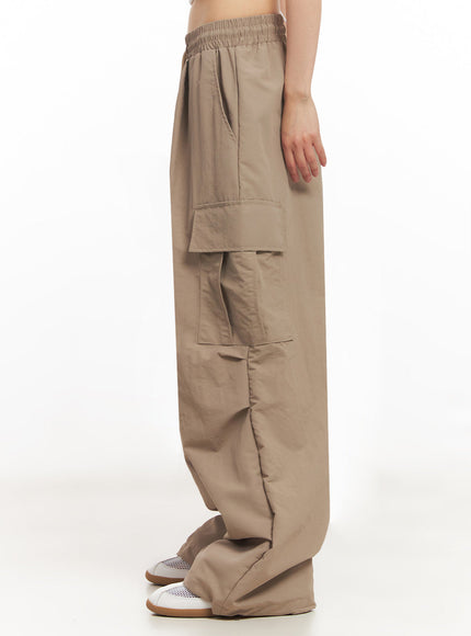 cargo-wide-leg-windbreaker-pants-iy502