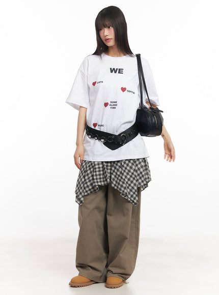 solid-pocketed-wide-fit-trousers-ca523