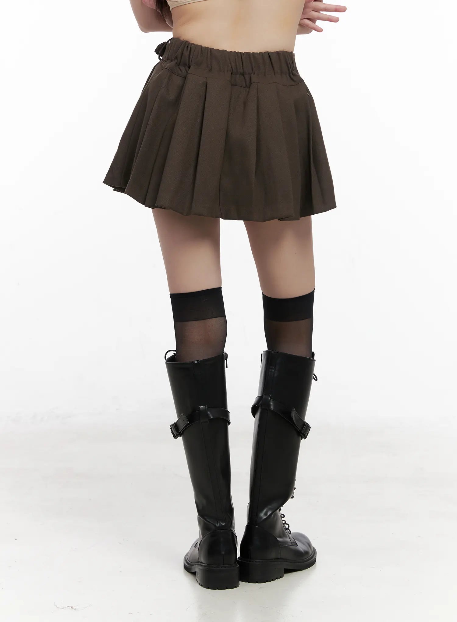 belt-detail-pleated-mini-skirt-cn510