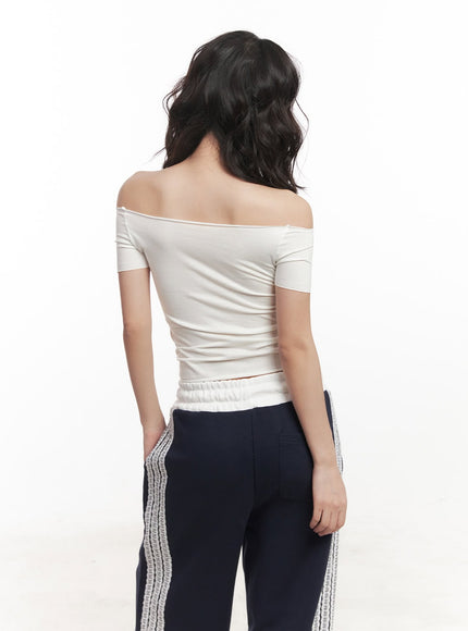 essential-off-shoulder-crop-top-ca521